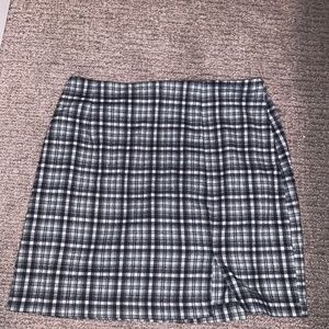 Black and white checkered mini skirt